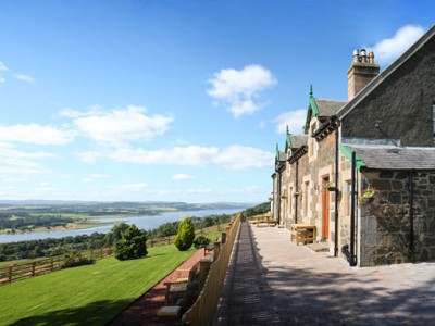 Beautiful Scotland - Lochs, Rivers & Mountains just 10 minutes from Glasgow